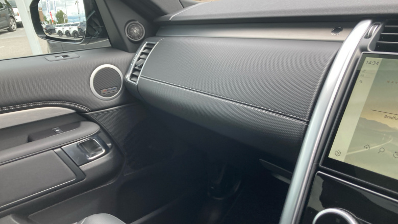 Land Rover Discovery 3.0 D350 Dynamic SE 5dr Auto Diesel Station Wagon